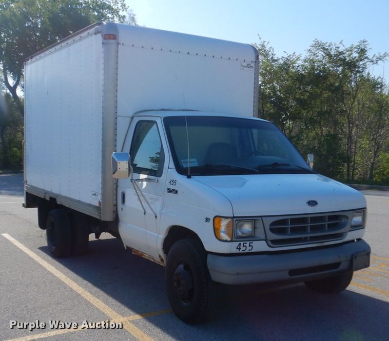 image for item GW9890 1998 Ford Econoline E350  box truck