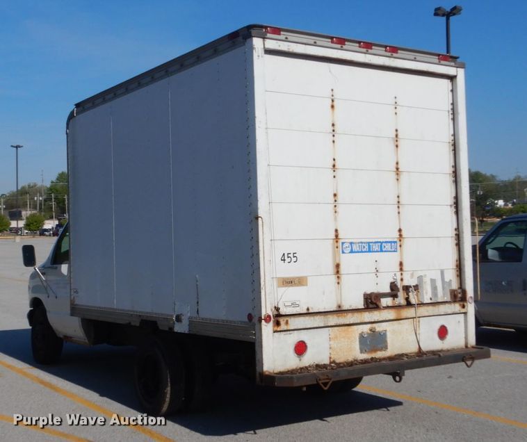 image for item GW9890 1998 Ford Econoline E350  box truck