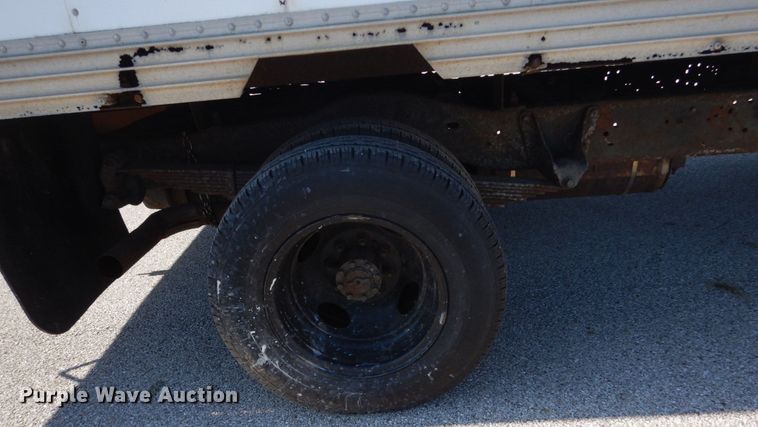 image for item GW9890 1998 Ford Econoline E350  box truck