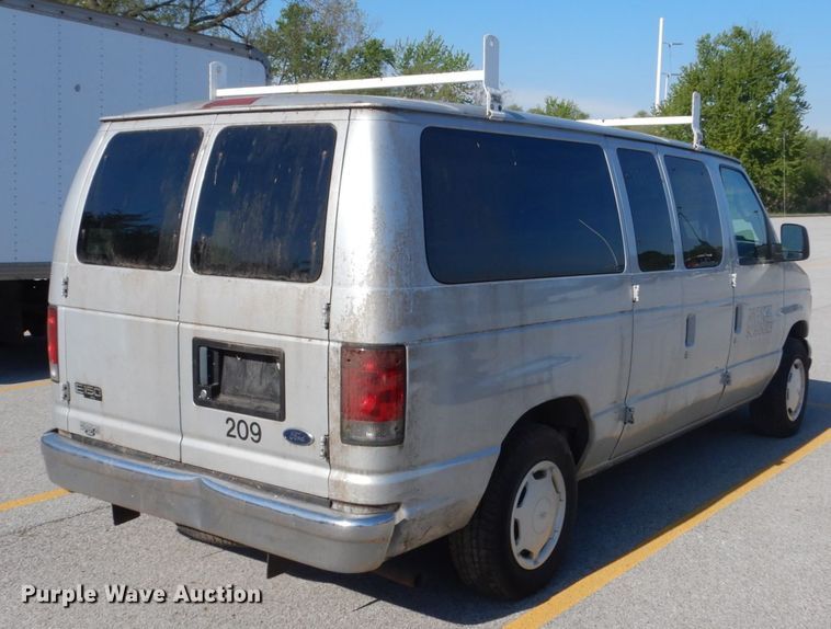 image for item GW9891 2005 Ford E150  van