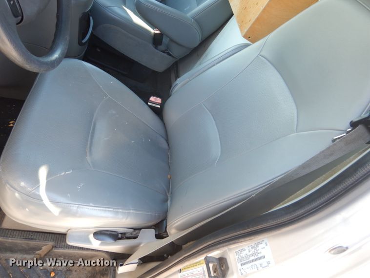 image for item GW9891 2005 Ford E150  van