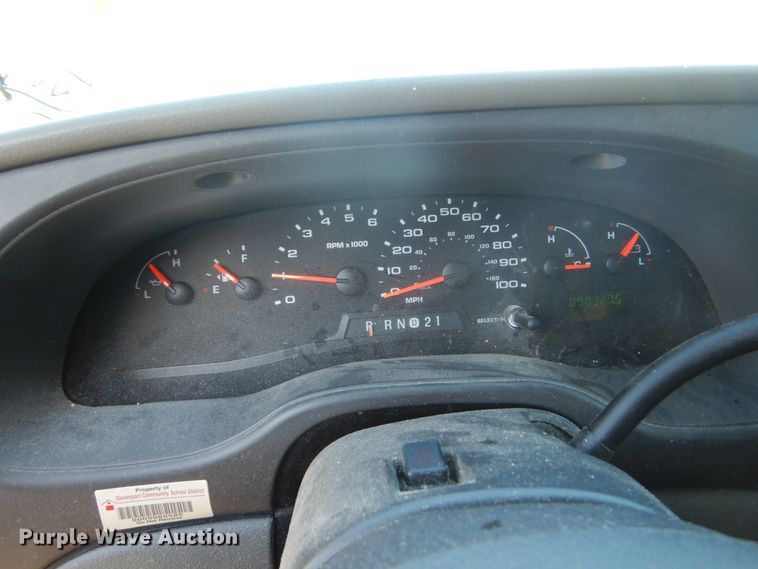 image for item GW9891 2005 Ford E150  van