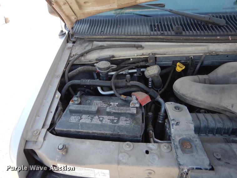 image for item GW9891 2005 Ford E150  van