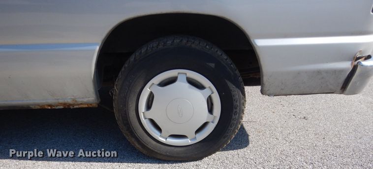 image for item GW9891 2005 Ford E150  van