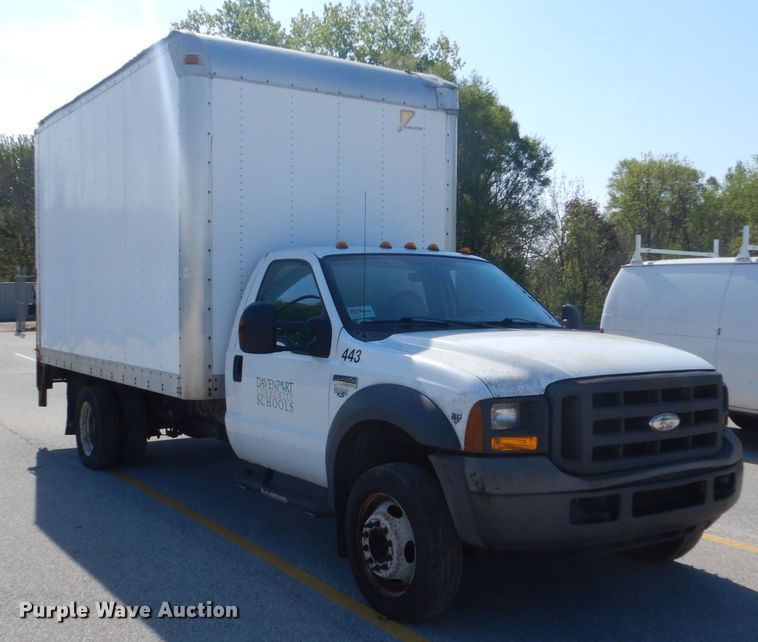 image for item GW9893 2005 Ford F450 Super Duty  box truck