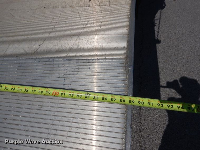 image for item GW9893 2005 Ford F450 Super Duty  box truck