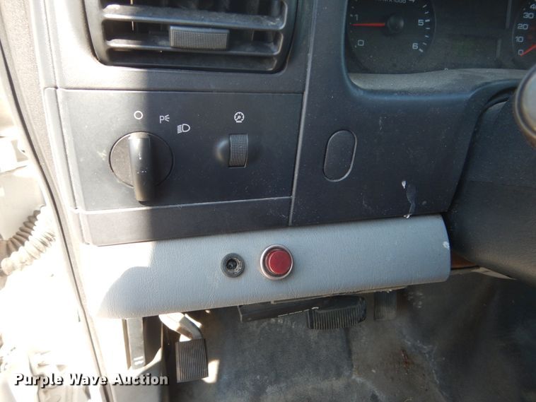 image for item GW9893 2005 Ford F450 Super Duty  box truck