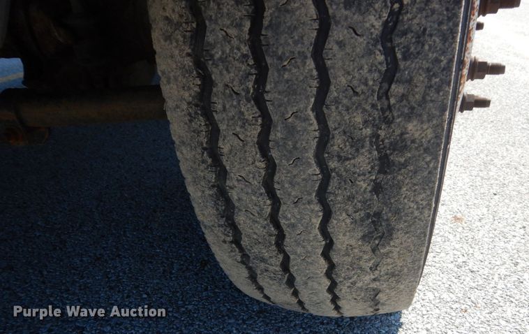 image for item GW9893 2005 Ford F450 Super Duty  box truck