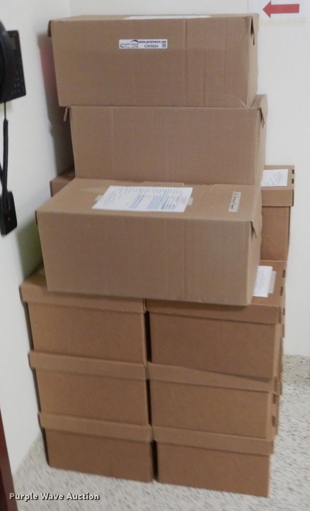 image for item GW9894 Approximately 500 Samsung chargers