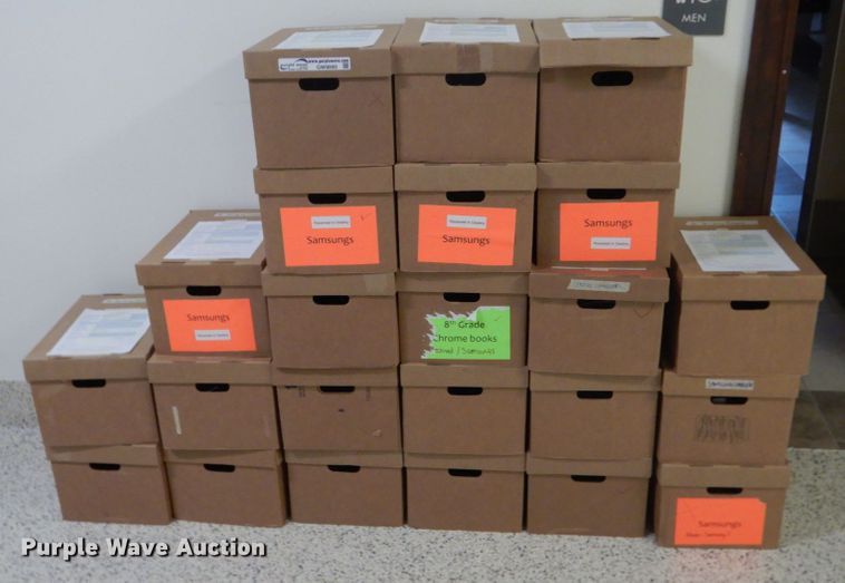 image for item GW9895 Approximately 690 Samsung chargers