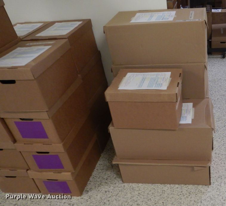 image for item GW9896 Approximatley 300 Samsung chargers