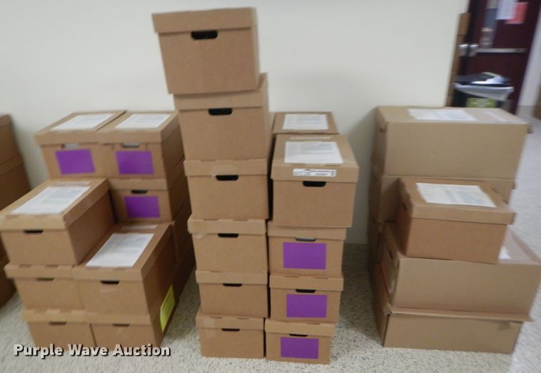 image for item GW9897 Approximately 190 Samsung tablets