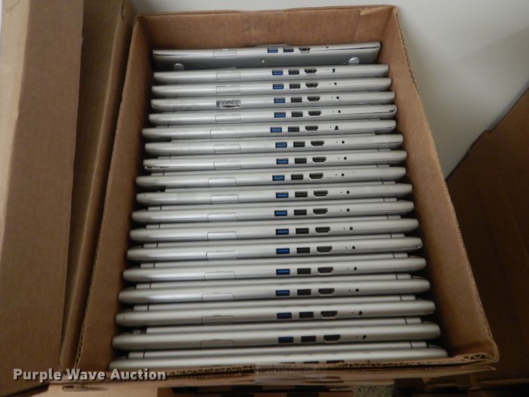 image for item GW9898 Approximately 112 Samsung tablets