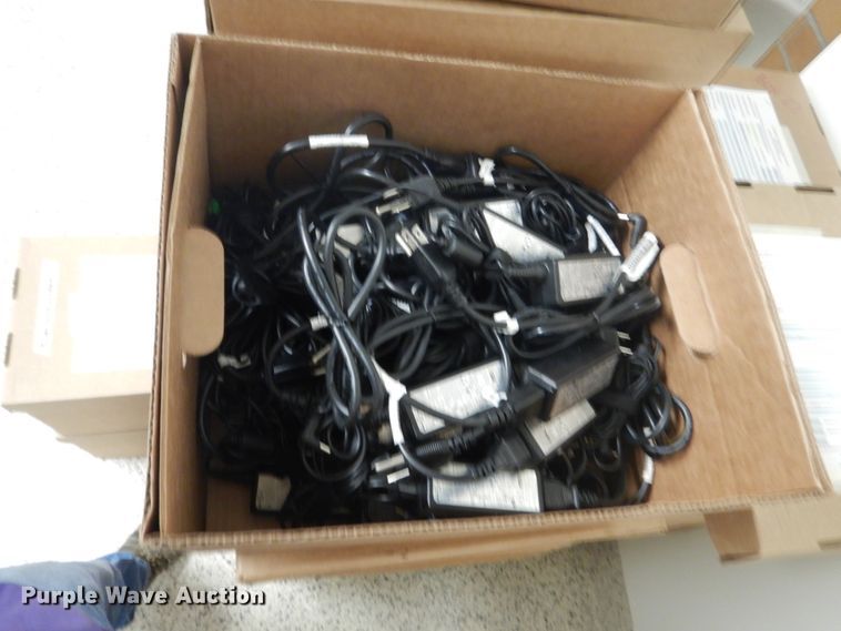 image for item GW9899 Approximately 190 Samsung tablets