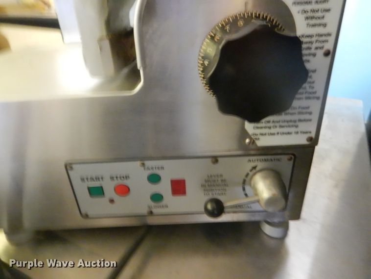 image for item GW9908 Globe 3975V meat slicer