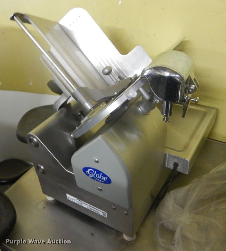 image for item GW9909 Globe 3975V meat slicer