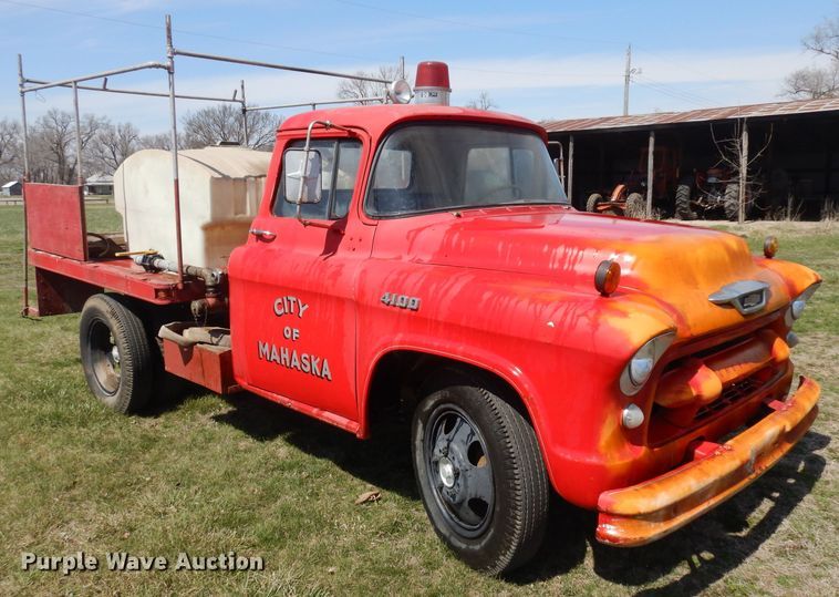 image for item GY9001 1955 Chevrolet 4100 pumper fire truck
