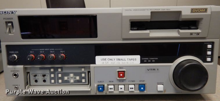 image for item GY9066 (2) Sony DSR-1800 video cassette recorders