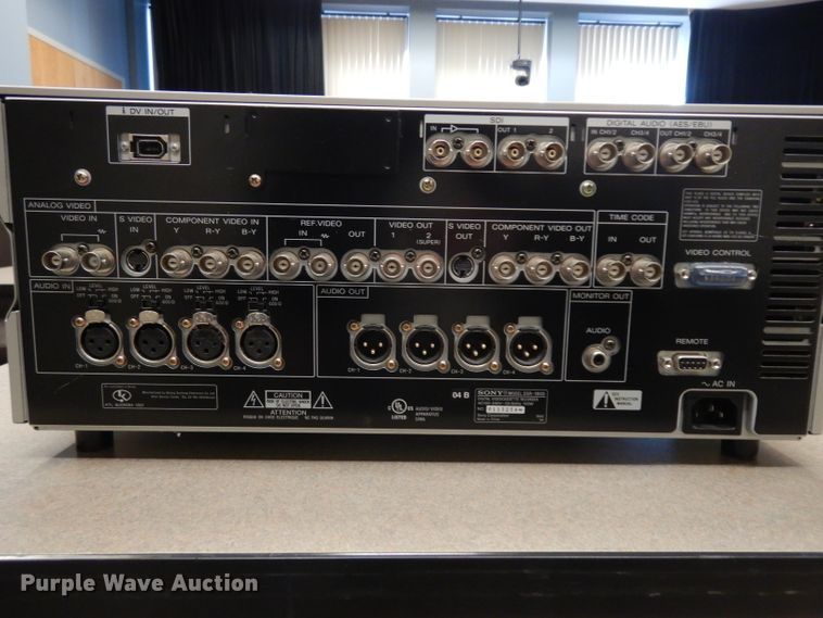 image for item GY9066 (2) Sony DSR-1800 video cassette recorders