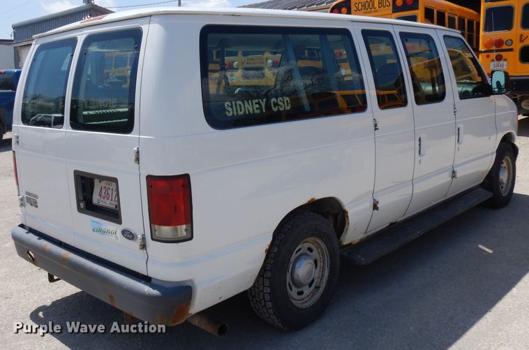 image for item GY9195 2004 Ford E150  van