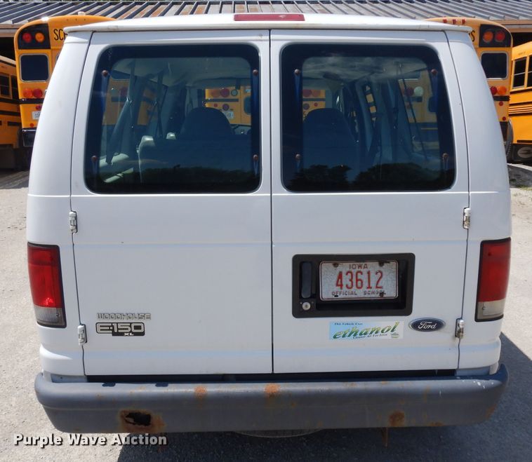 image for item GY9195 2004 Ford E150  van