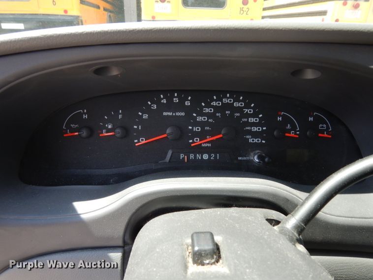 image for item GY9195 2004 Ford E150  van