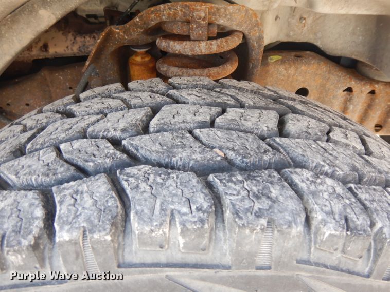 image for item GY9195 2004 Ford E150  van