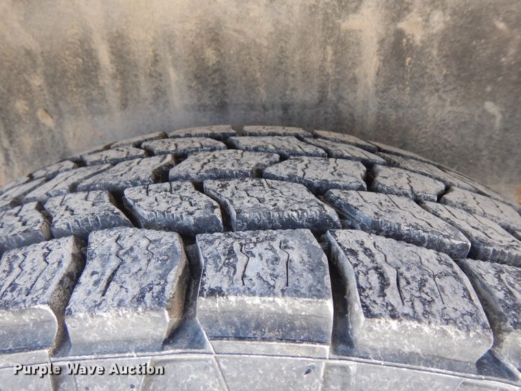 image for item GY9195 2004 Ford E150  van