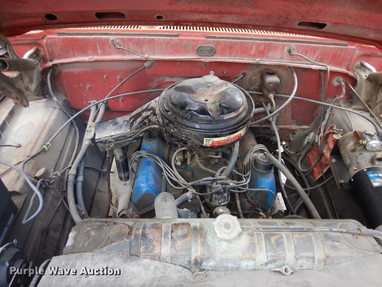 image for item GY9200 1970 Ford 600 dump truck