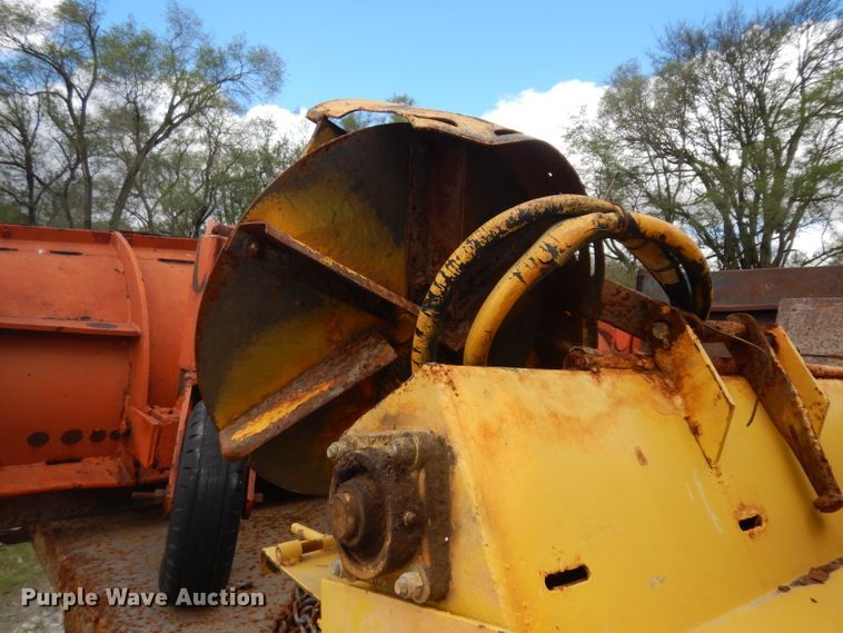 image for item GY9200 1970 Ford 600 dump truck