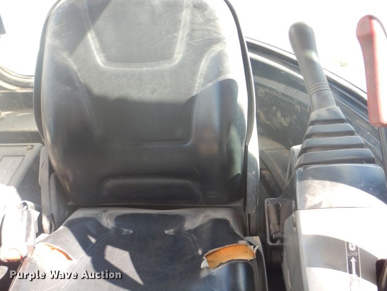 image for item GY9834 2007 John Deere 35D mini excavator