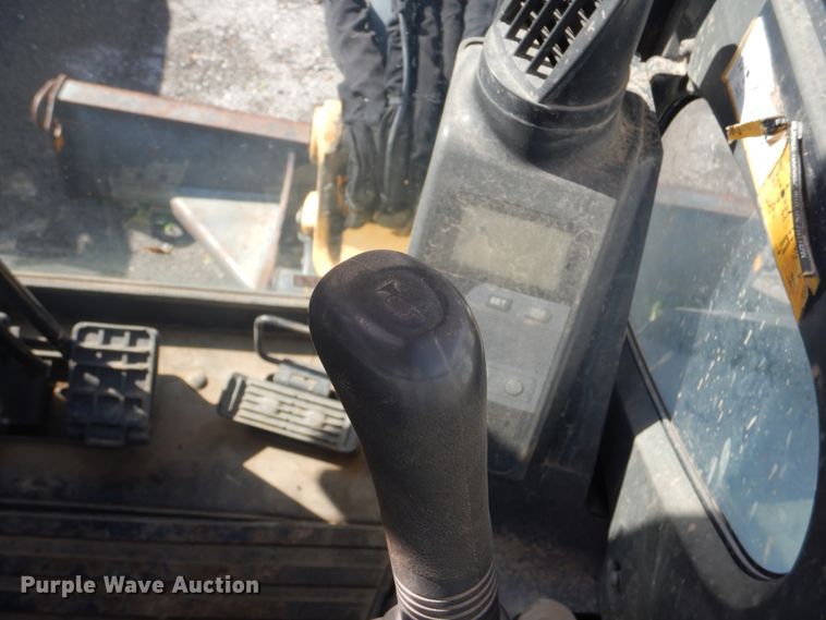 image for item GY9834 2007 John Deere 35D mini excavator