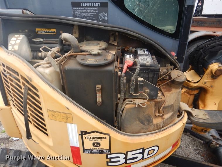 image for item GY9834 2007 John Deere 35D mini excavator