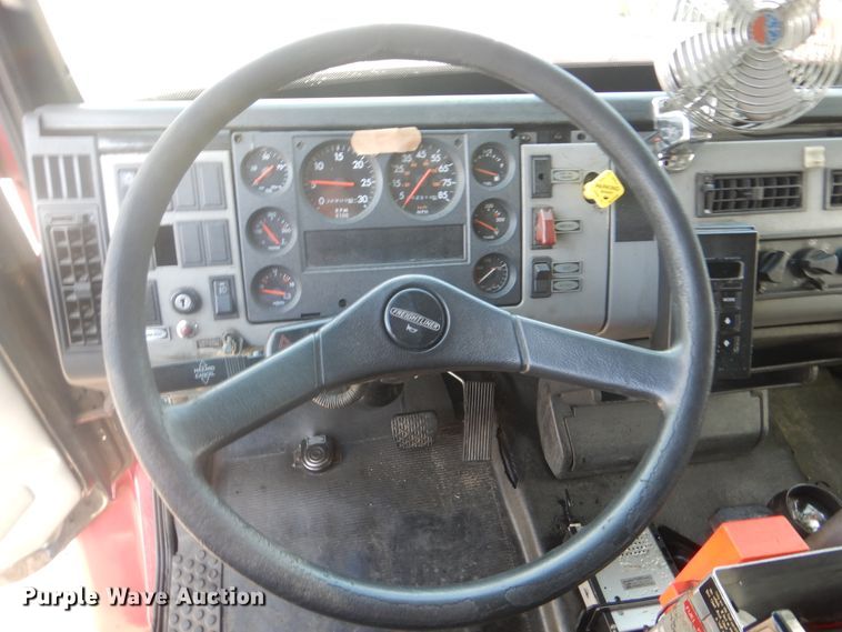 image for item GY9838 1996 Freightliner FL80 pumper fire truck