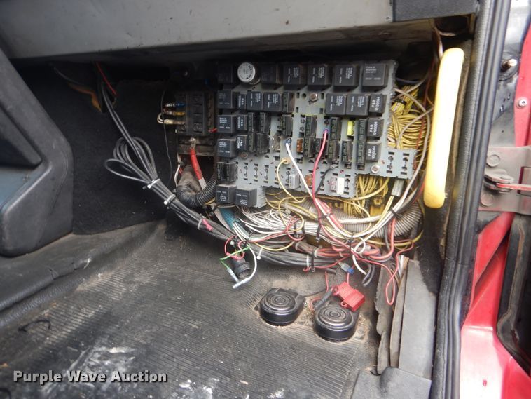 image for item GY9838 1996 Freightliner FL80 pumper fire truck