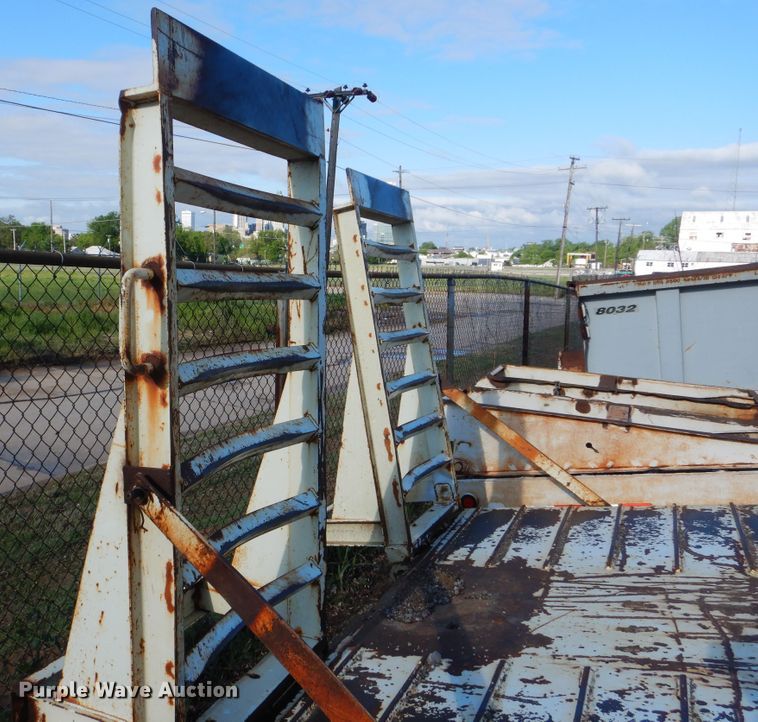 image for item GY9839 1993 Superline DD10 equipment trailer