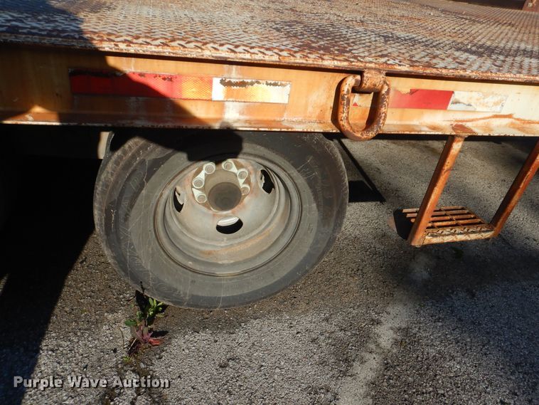 image for item GY9839 1993 Superline DD10 equipment trailer