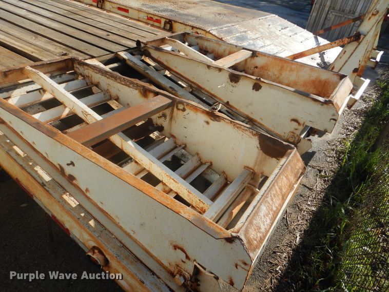 image for item GY9840 2012 Belshe BDT25 equipment trailer