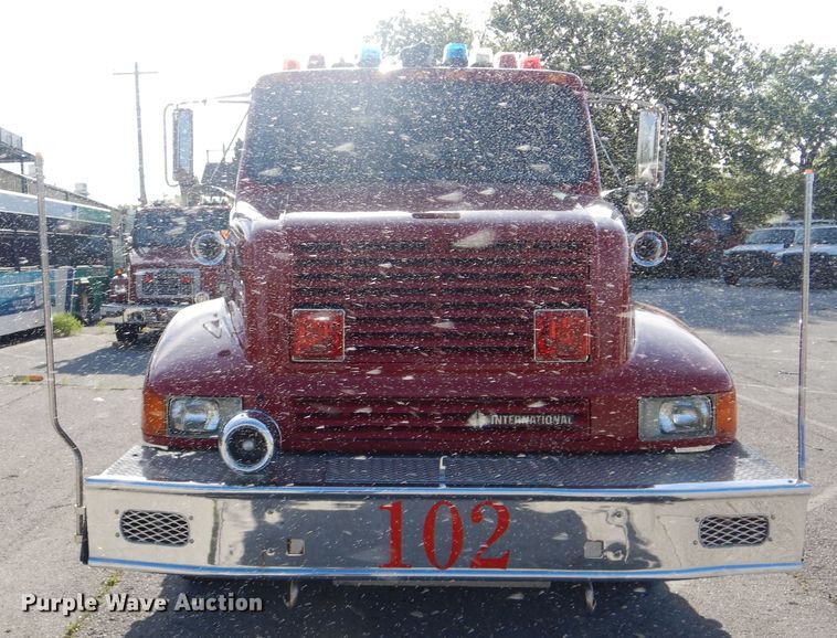 image for item GY9849 1999 International 2674 fire truck