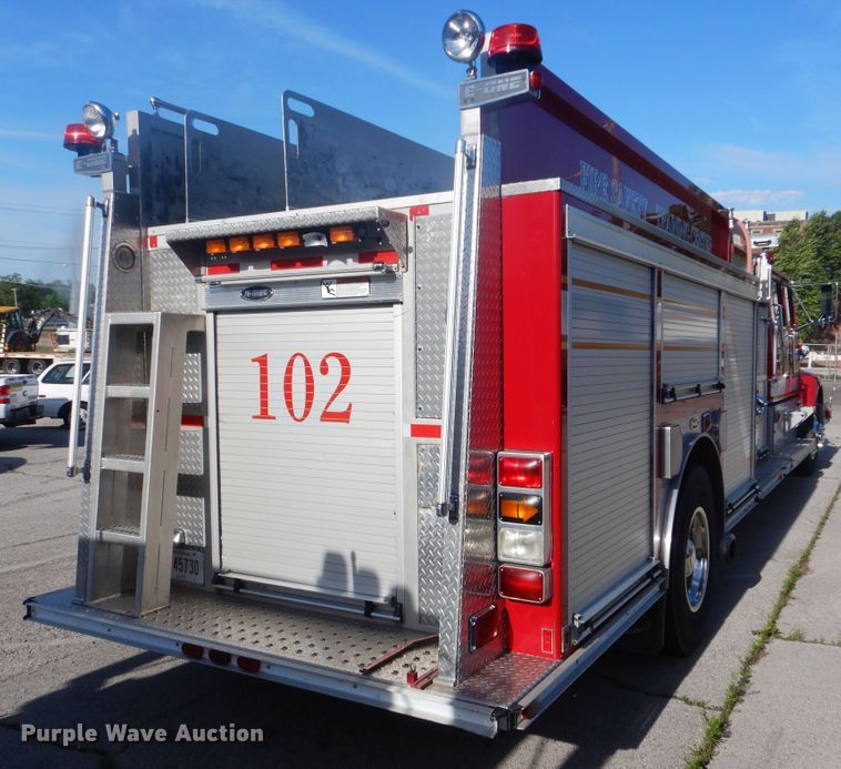 image for item GY9849 1999 International 2674 fire truck
