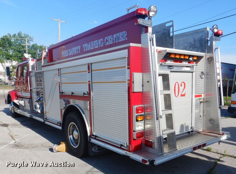image for item GY9849 1999 International 2674 fire truck