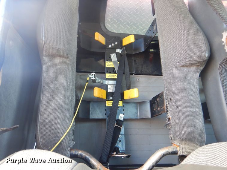 image for item GY9849 1999 International 2674 fire truck