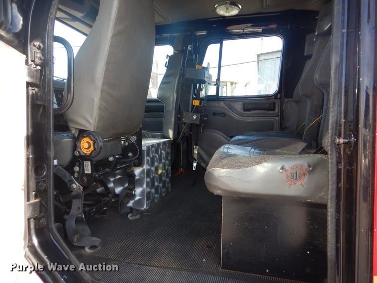 image for item GY9849 1999 International 2674 fire truck