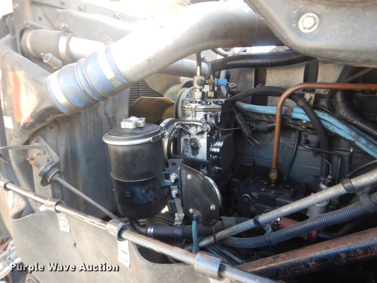 image for item GY9849 1999 International 2674 fire truck