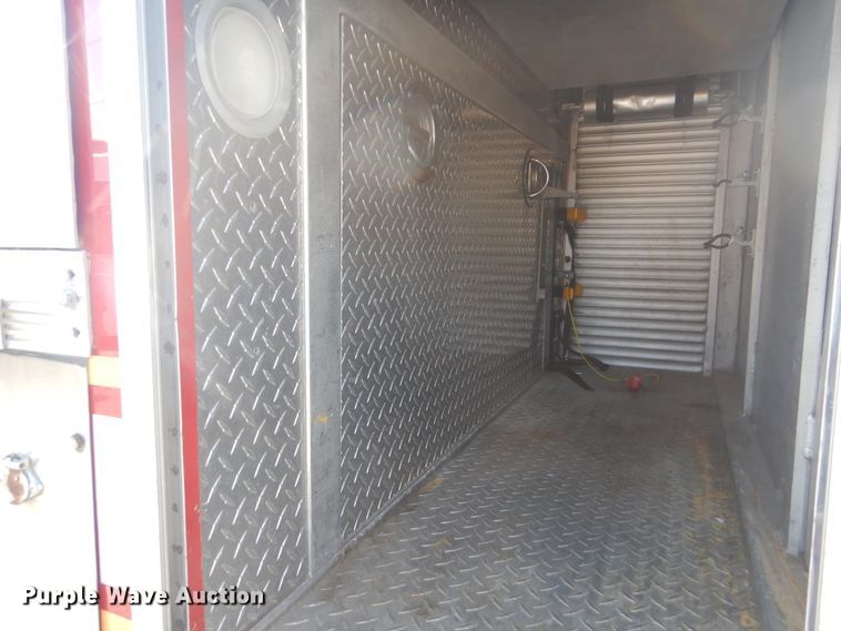 image for item GY9849 1999 International 2674 fire truck