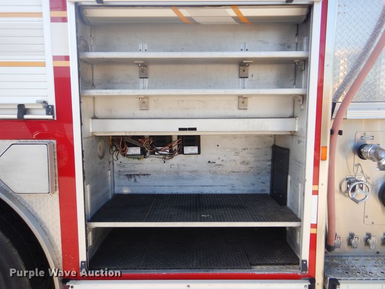 image for item GY9849 1999 International 2674 fire truck