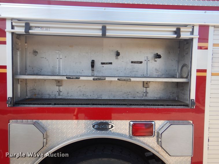 image for item GY9849 1999 International 2674 fire truck