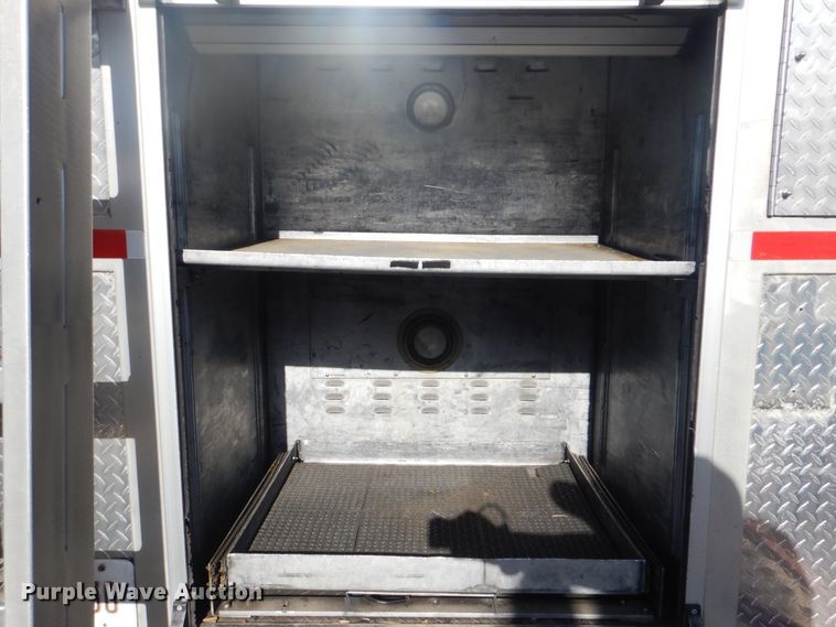 image for item GY9849 1999 International 2674 fire truck