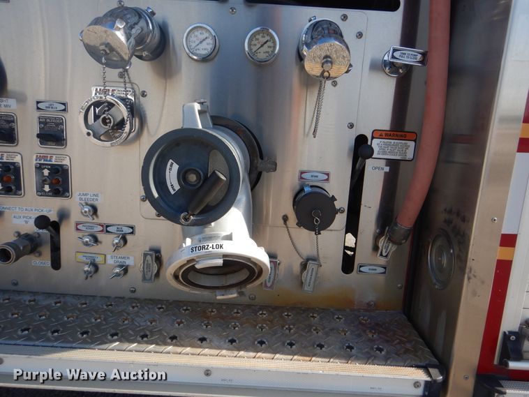 image for item GY9849 1999 International 2674 fire truck