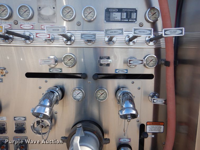 image for item GY9849 1999 International 2674 fire truck